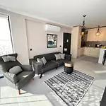 Peacefull Vacation In Newly Designed Βίλα